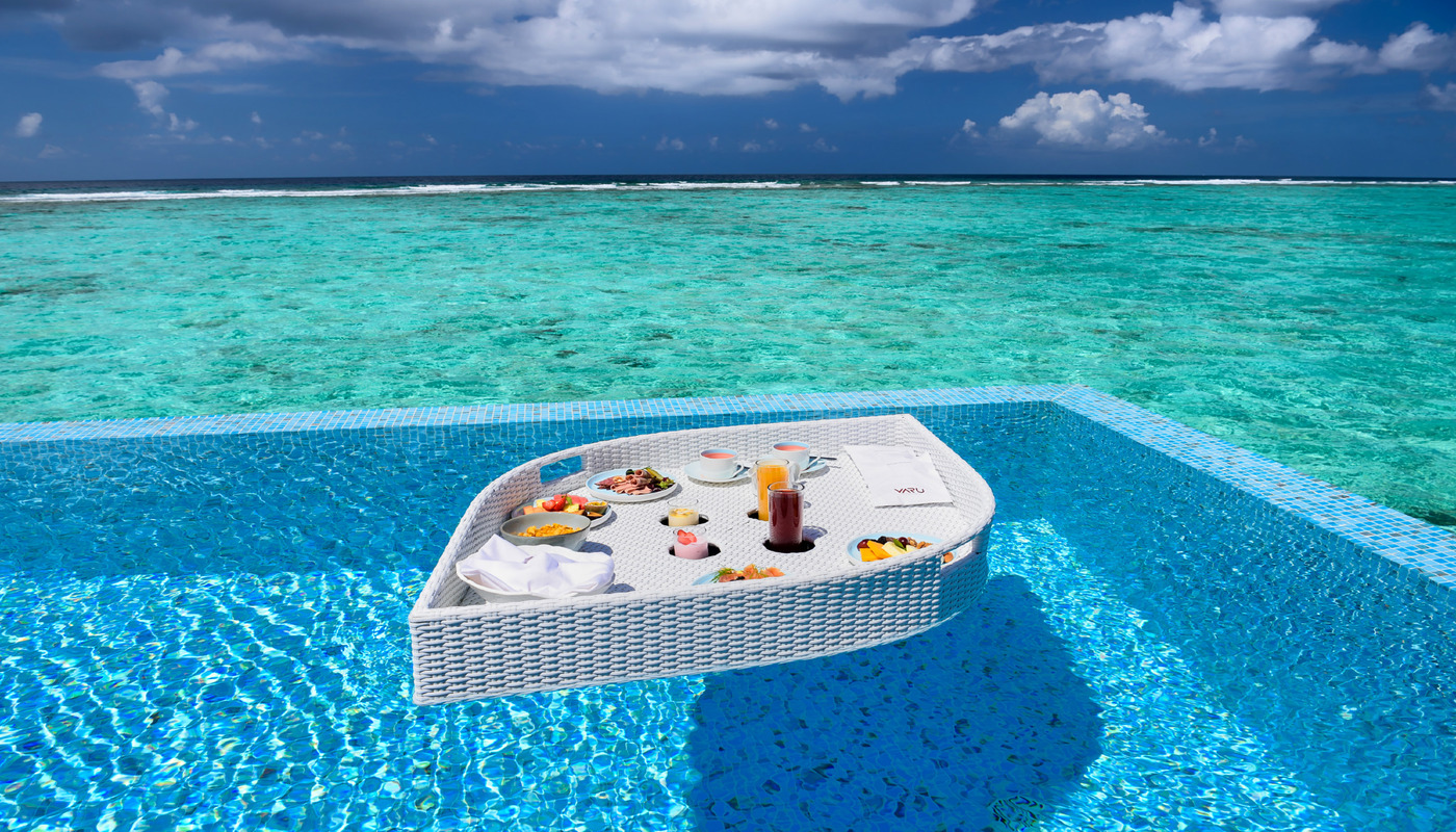 Floating Breakfast - Hotel Varu