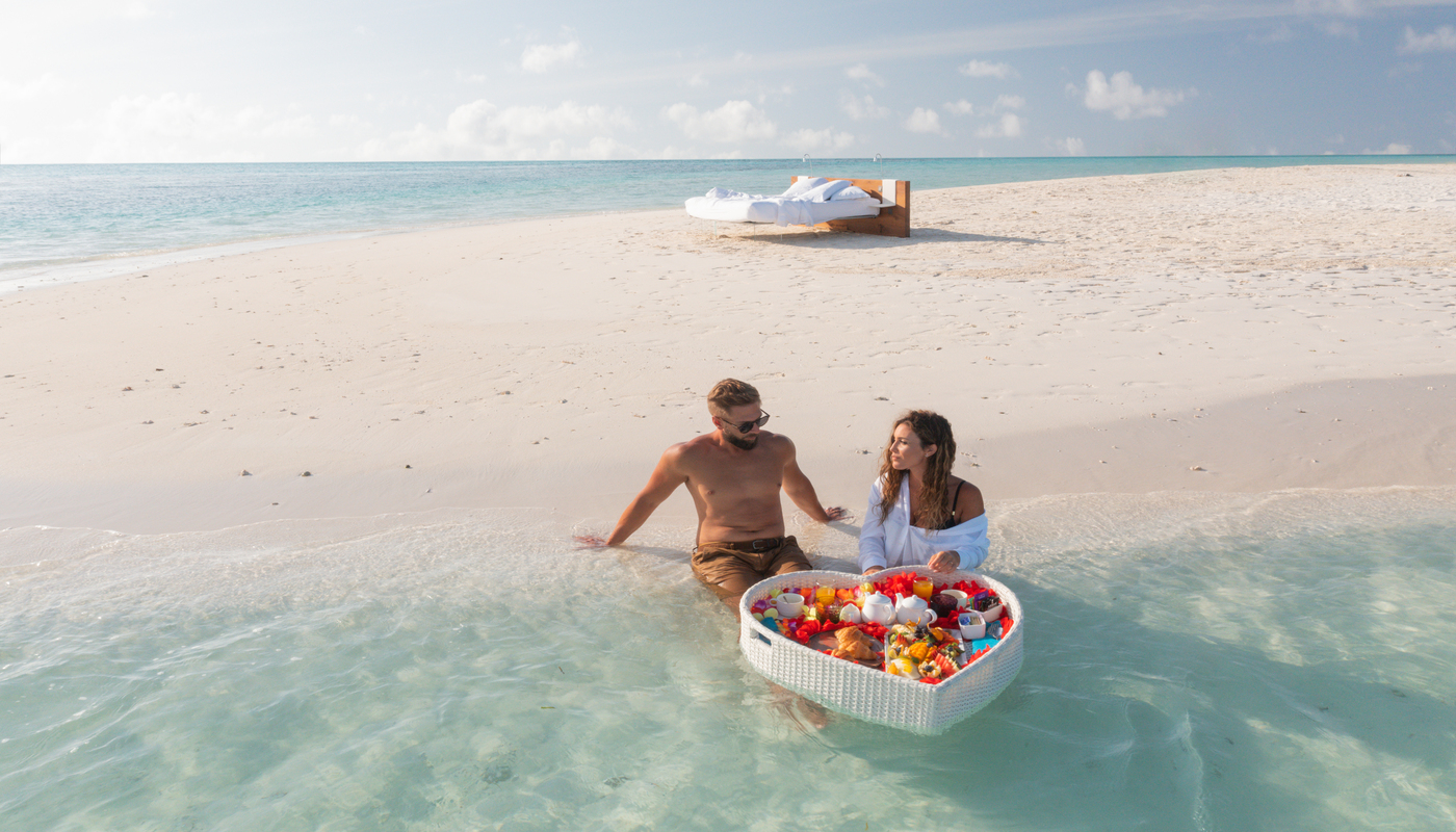 Desayuno flotante Hotel Cocoon Maldives