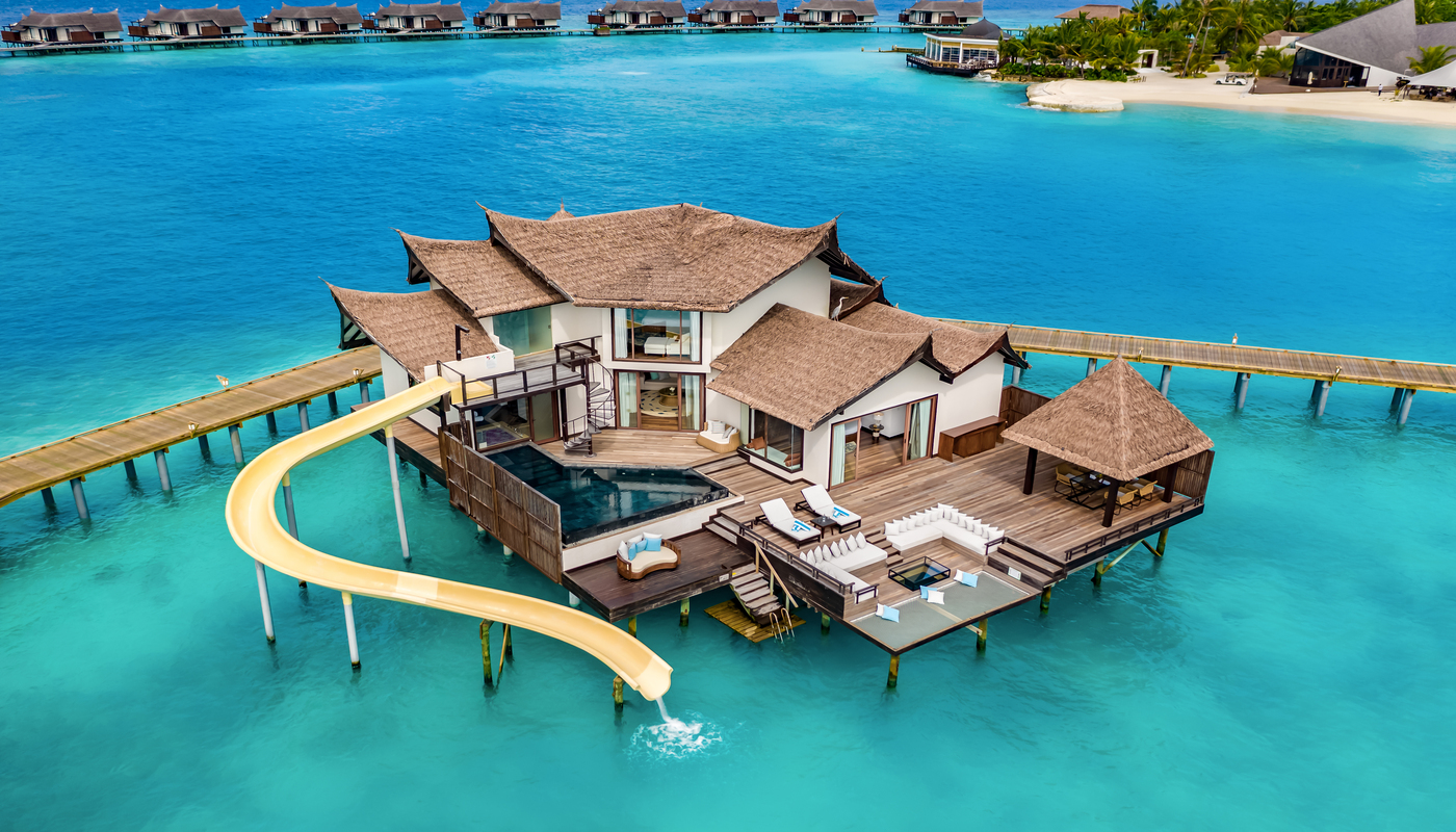 Habitación sobre el agua con tobogán Hotel Ozen Reserve Bolifushi