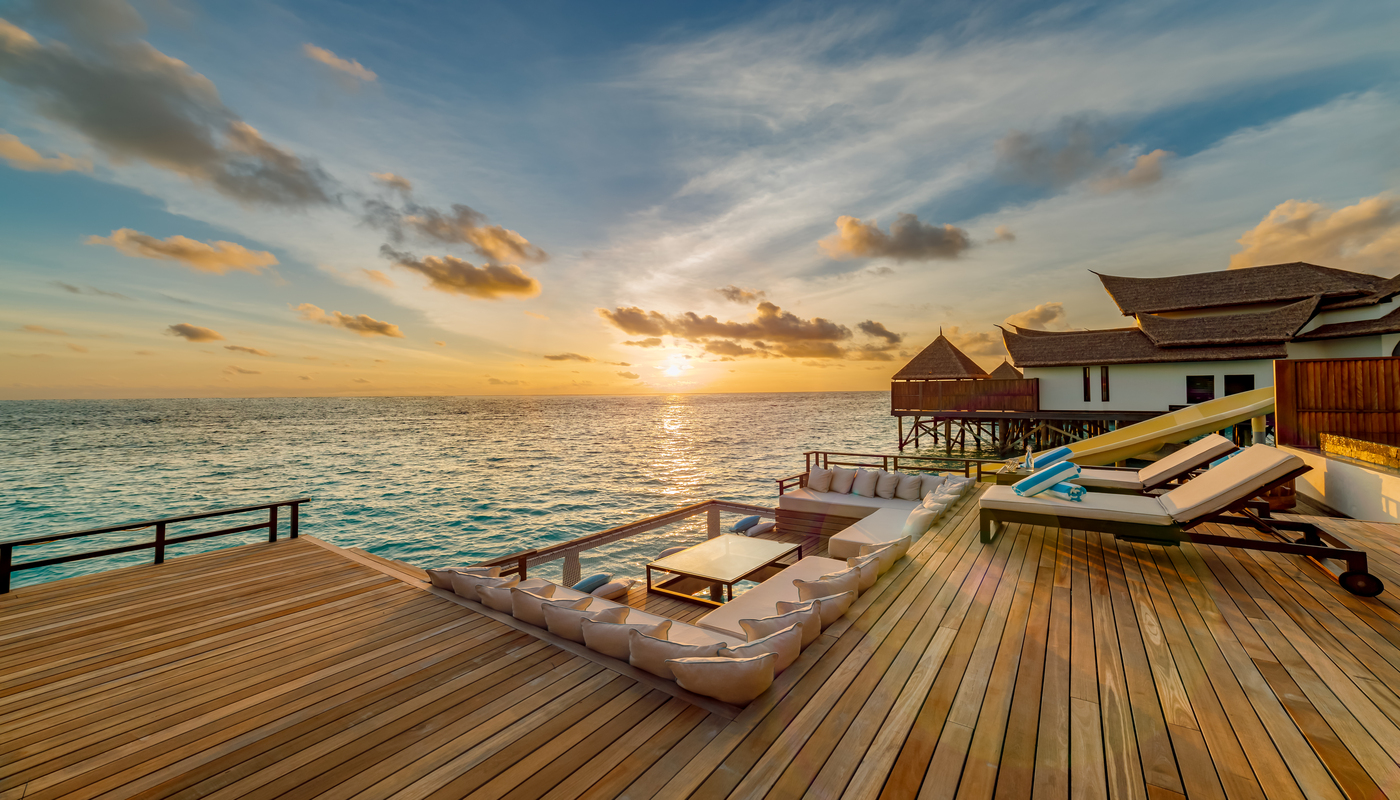 Atardecer desde villa en Hotel Ozen Reserve Bolifushi